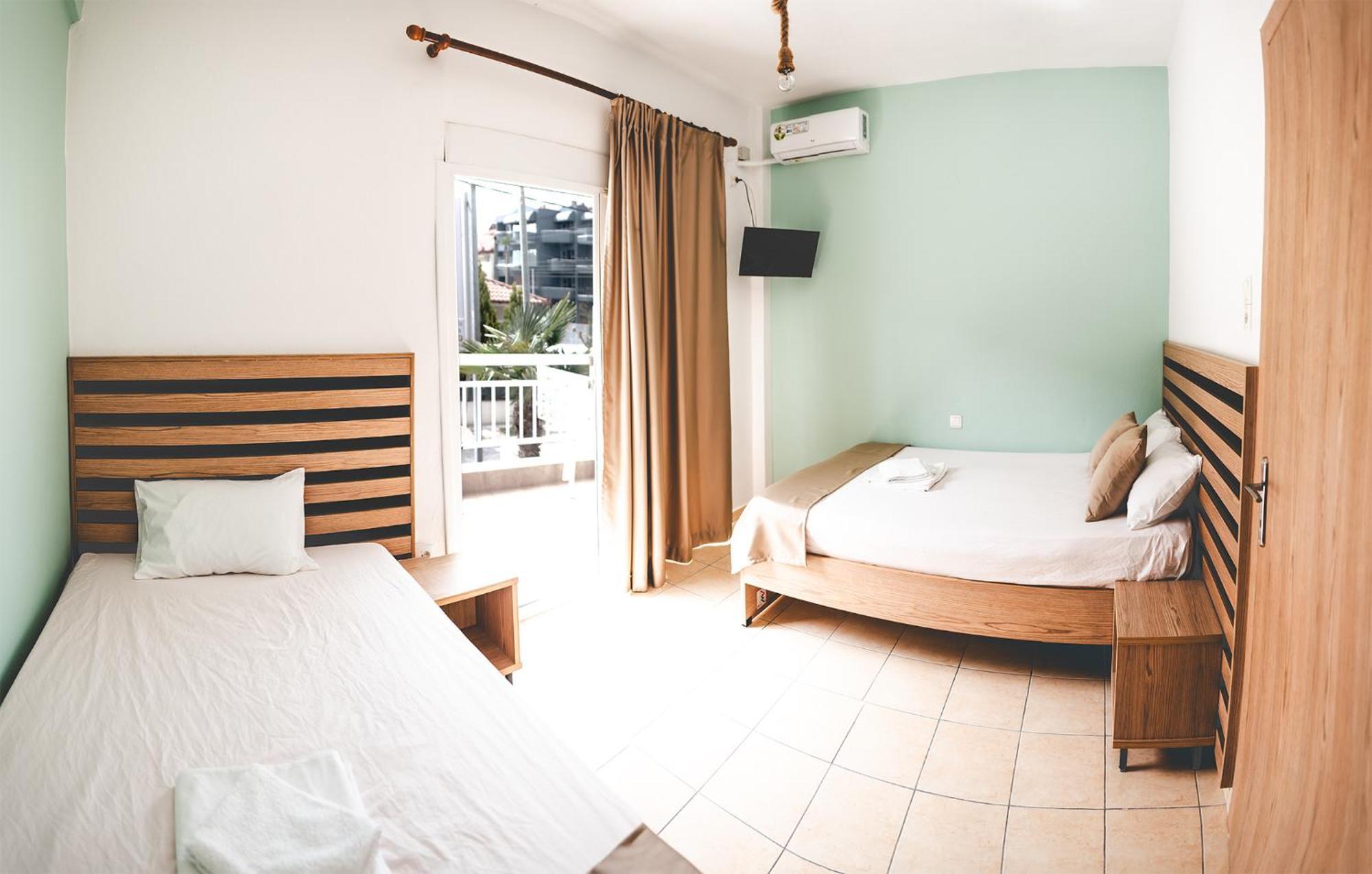Paralía Μpasias Apartments מראה חיצוני תמונה