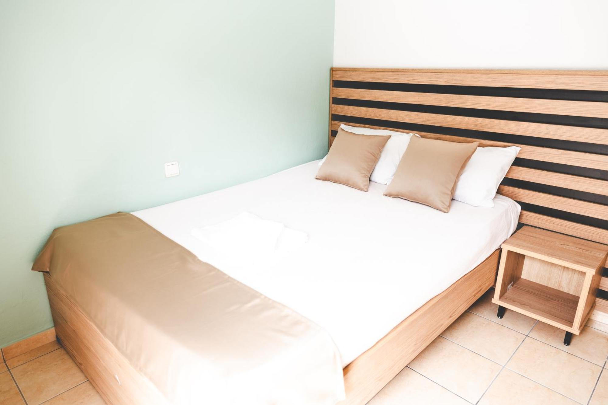 Paralía Μpasias Apartments מראה חיצוני תמונה