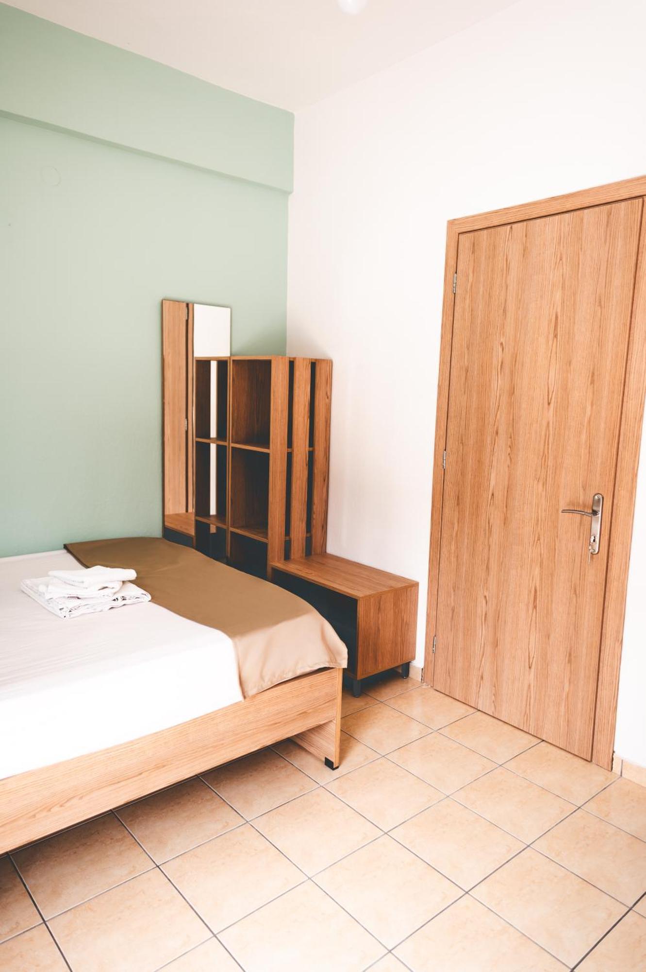 Paralía Μpasias Apartments מראה חיצוני תמונה