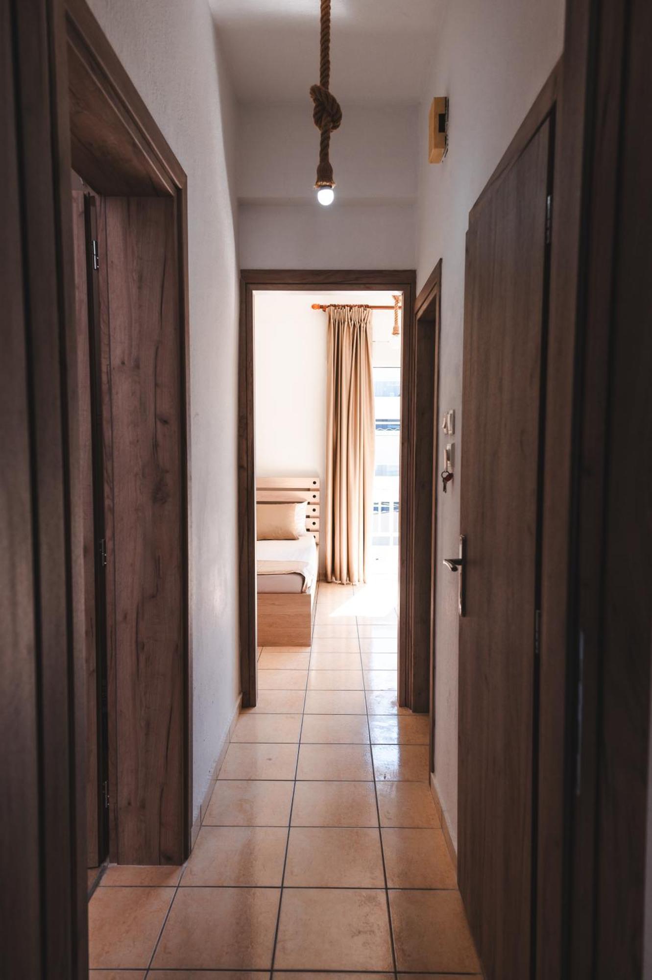 Paralía Μpasias Apartments מראה חיצוני תמונה