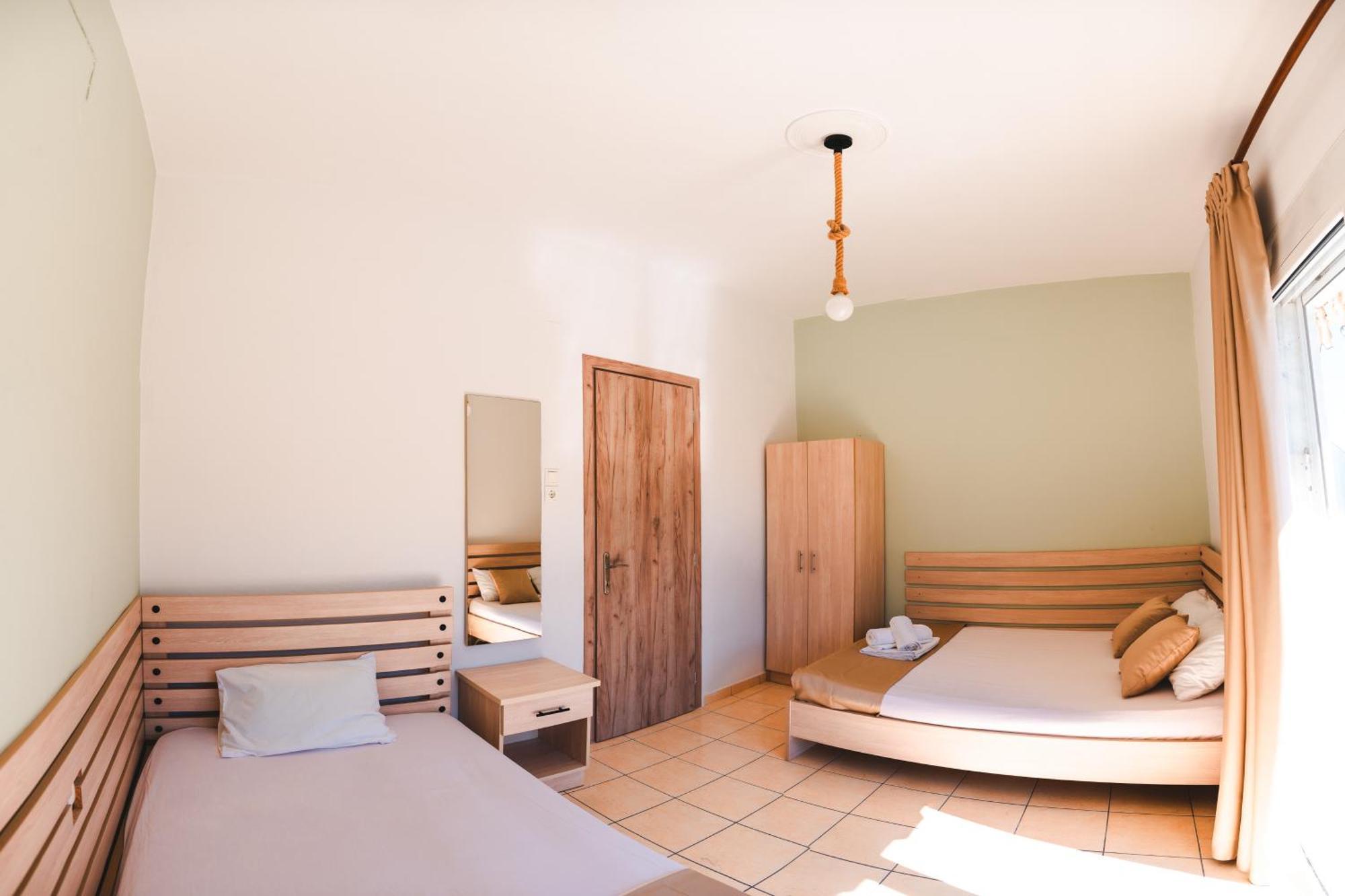 Paralía Μpasias Apartments מראה חיצוני תמונה