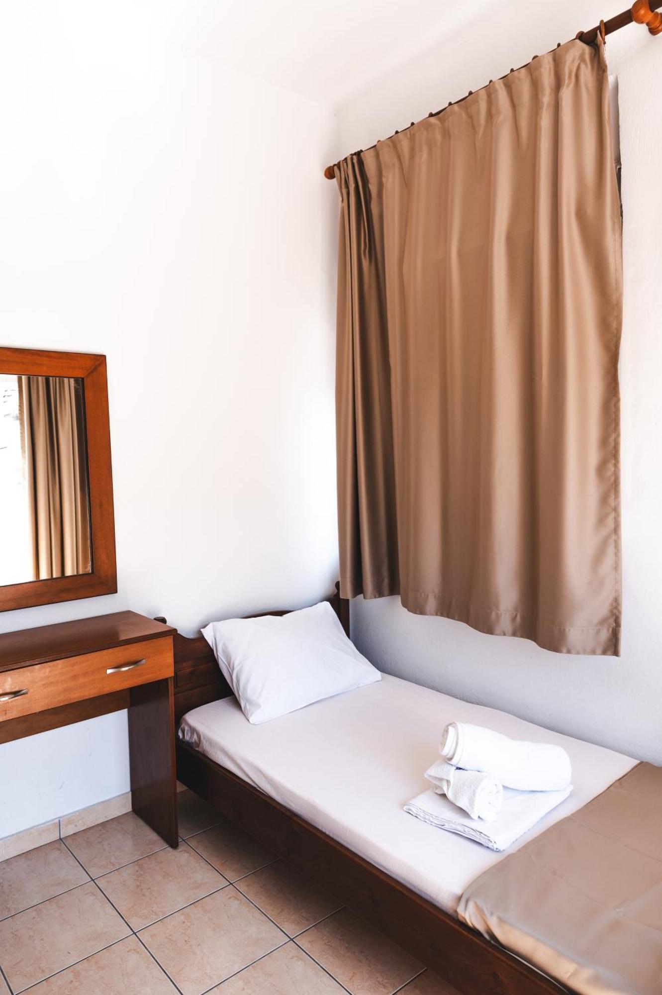 Paralía Μpasias Apartments מראה חיצוני תמונה
