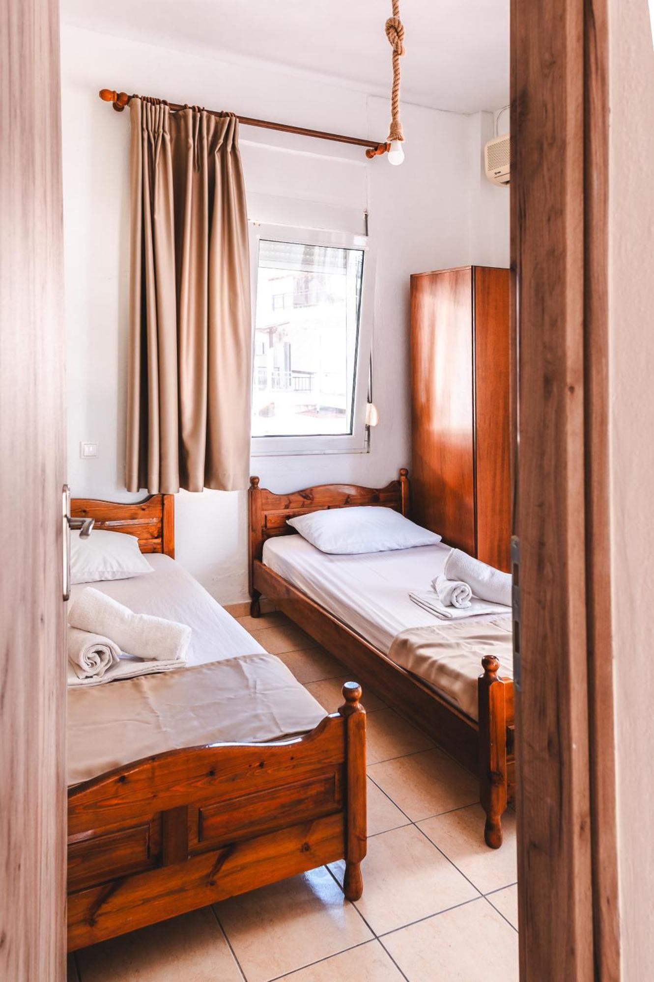 Paralía Μpasias Apartments מראה חיצוני תמונה