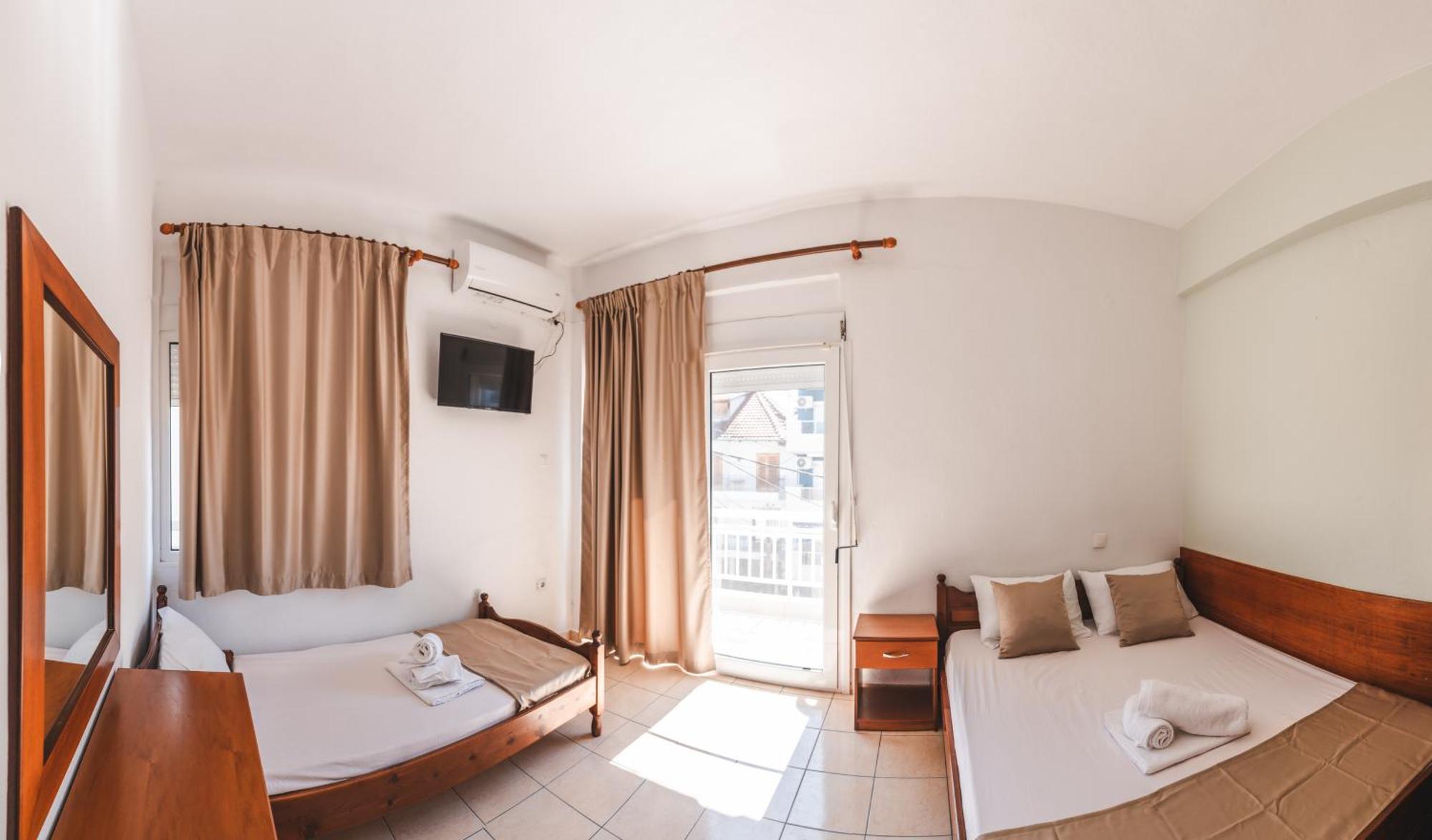 Paralía Μpasias Apartments מראה חיצוני תמונה